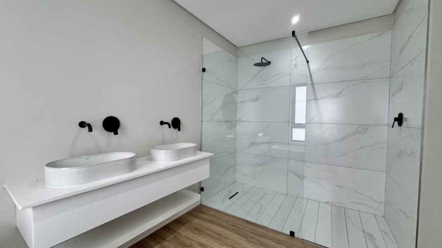 4 Bedroom Property for Sale in Croydon Gardens Estate Western Cape